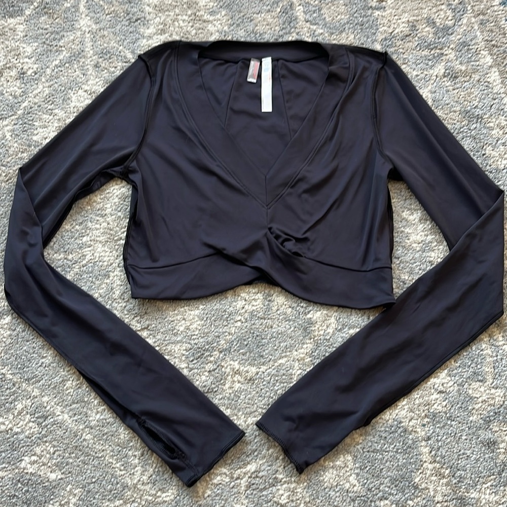 FP MOVEMENT S Black Cropped pullover Top
